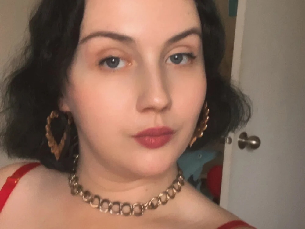 cherrysaturn's Offline XXX Chat