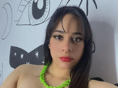 jeniferlove1 on StripChat