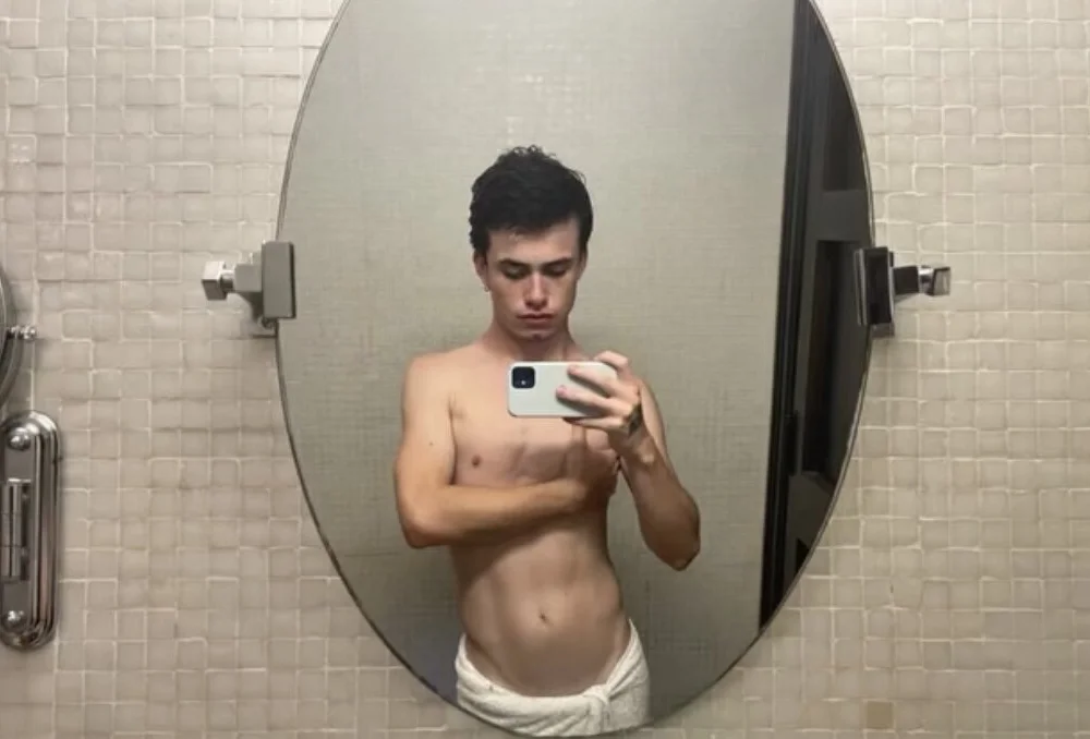 Offline XXX chat modela eduardoogz