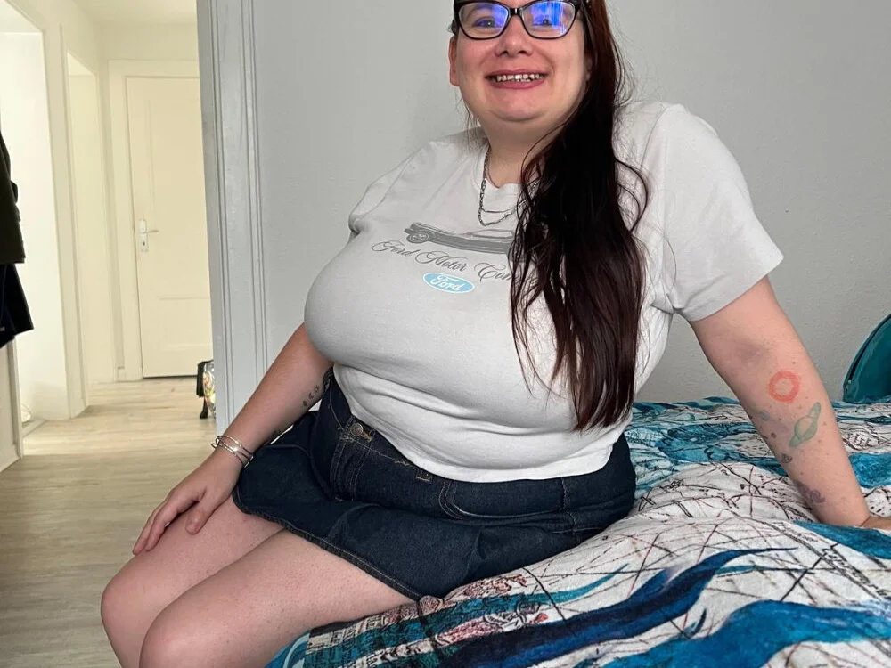 MoonLunaLight's Offline XXX Chat