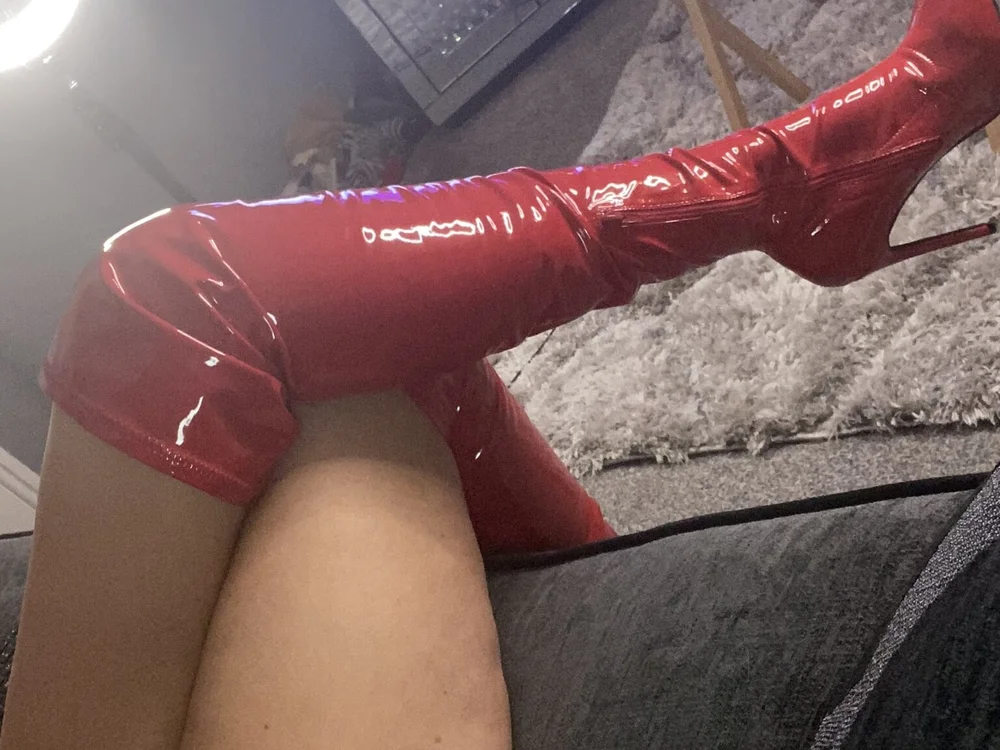 jemimadevine123's Offline XXX Chat