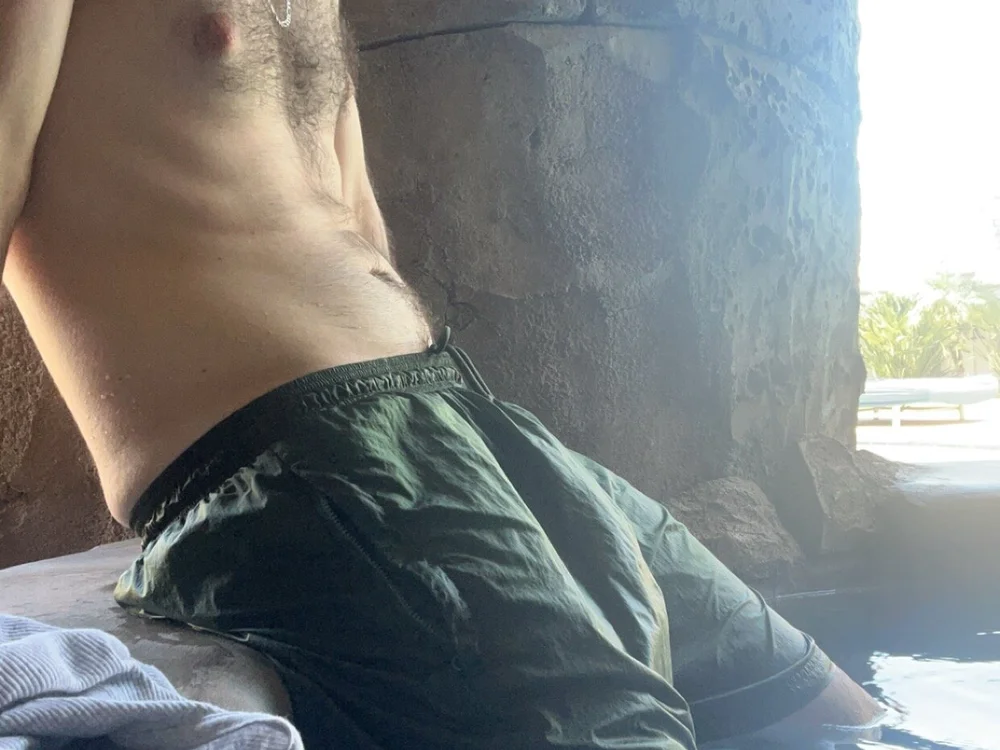 BigGuido0 Offline XXX Chat