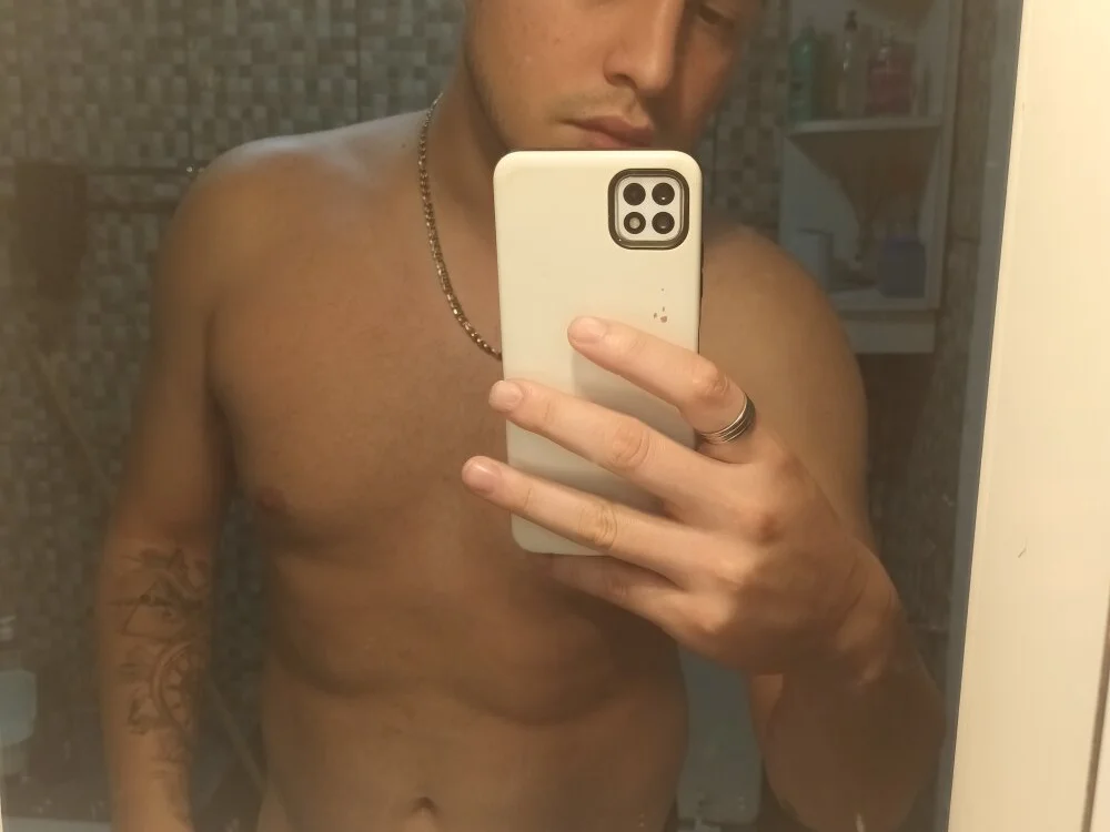 Ezeaaaj – Offline XXX chat