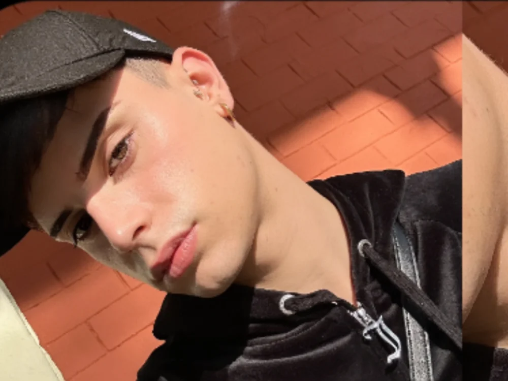 badbwoyz's Offline XXX Chat