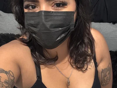 KeniaSaez live profile