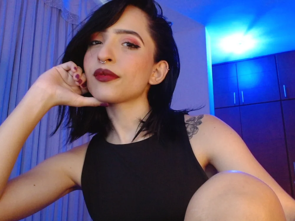 Underlana___のオフラインXXXチャット