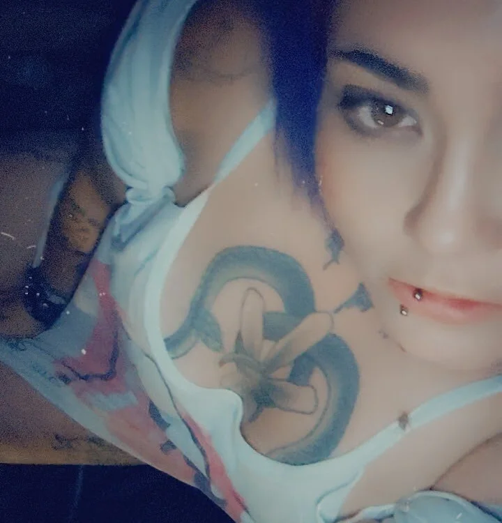 jadewillowtre's Offline XXX Chat