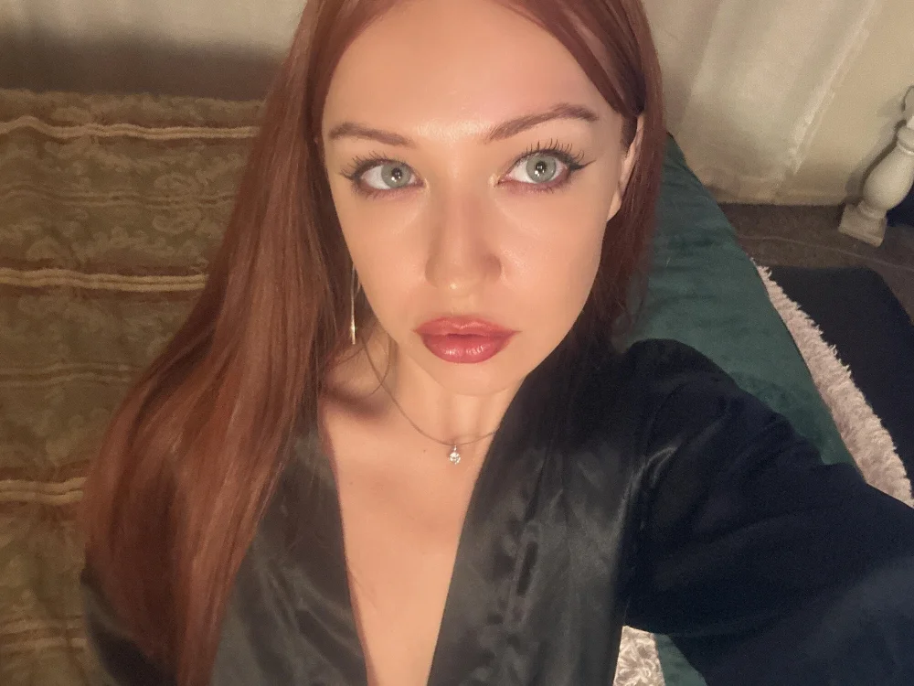 immadeline's Offline Chat Room
