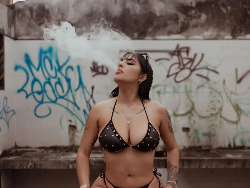 Офлайн-чат XXX evelynrojas