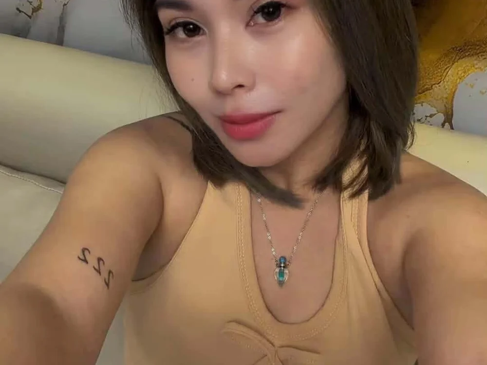 asianmum222222's most recent online preview