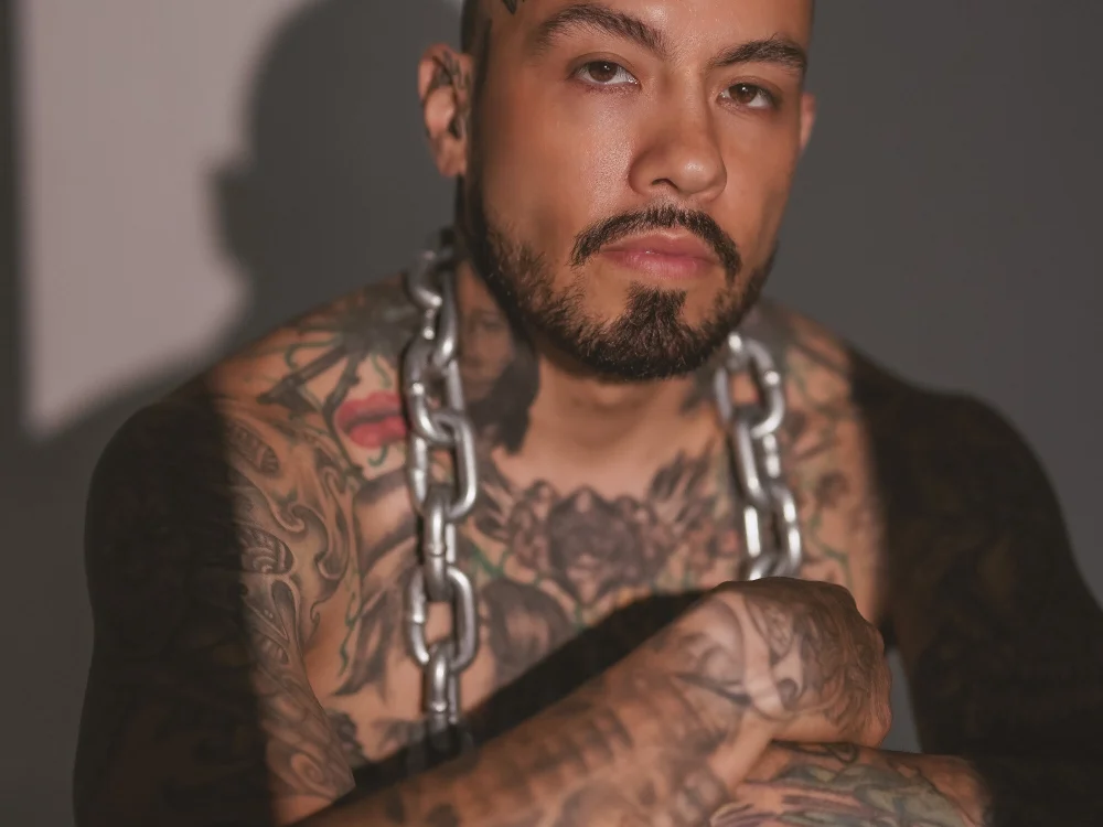Bushitattoo's Offline Chat Room