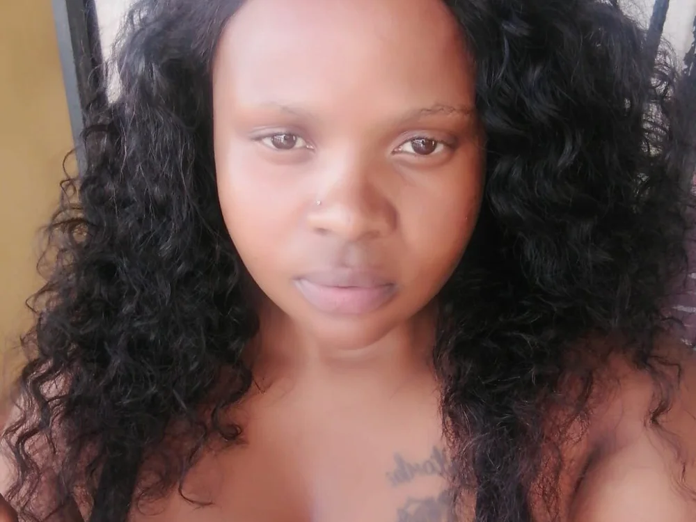 VibesCandy new live cam model