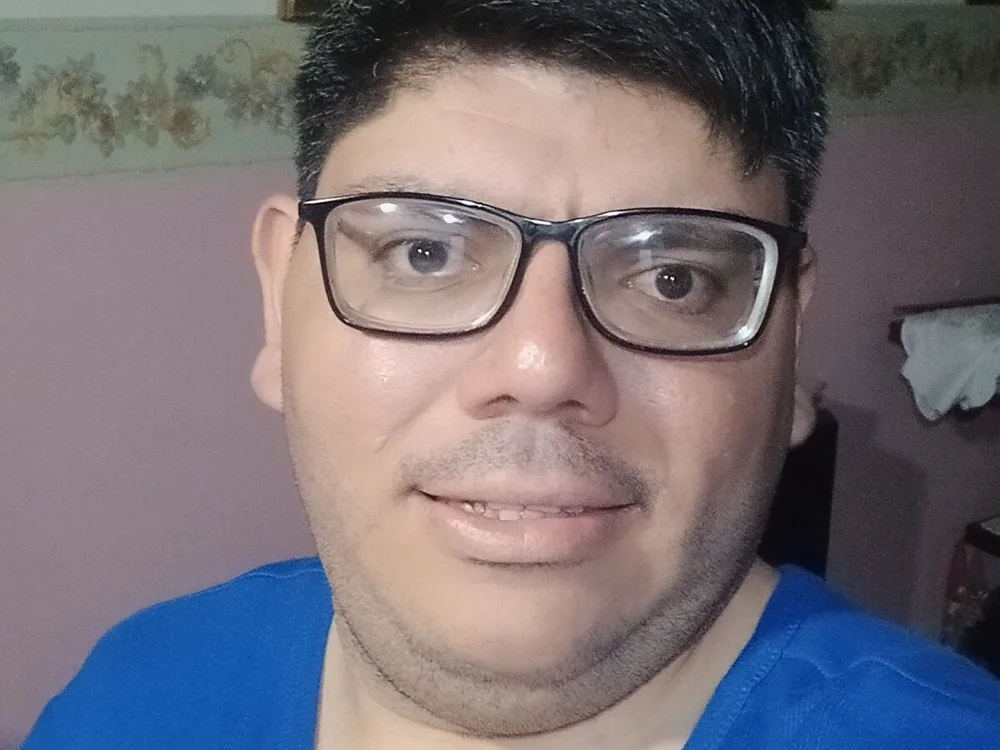 Andrews_Alma_Ve offline chatrum