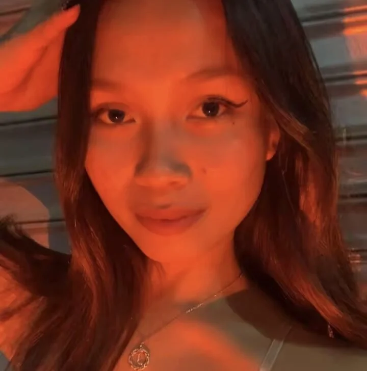 Ms_Saina22 Obrolan XXX Offline