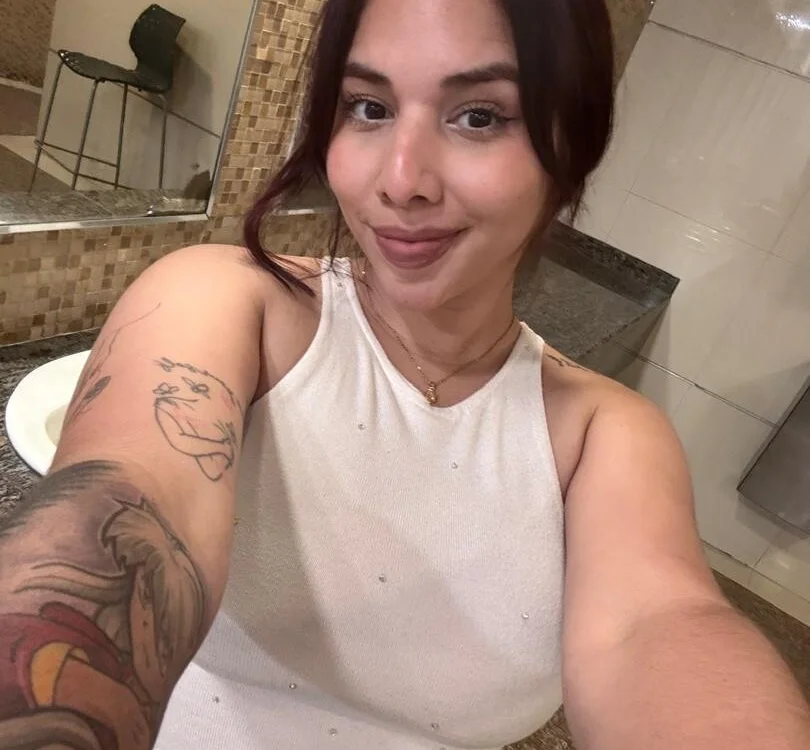 LucyMartelli Adlı Modelin Çevrimdışı XXX Sohbeti