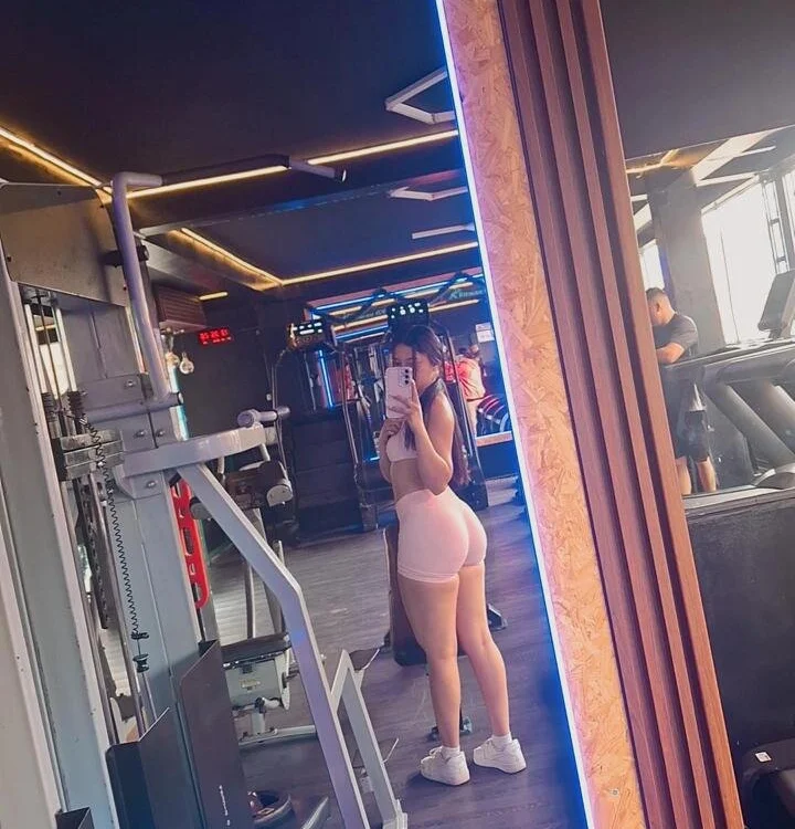 Gabriela_meow Offline XXX-Chat