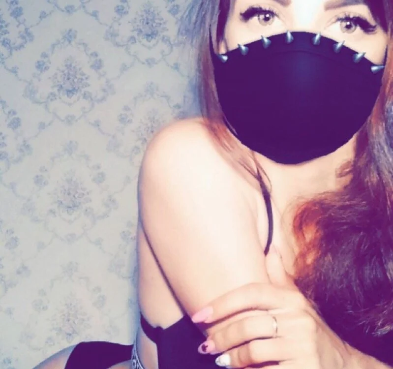 AmandaBates' Offline XXX Chat