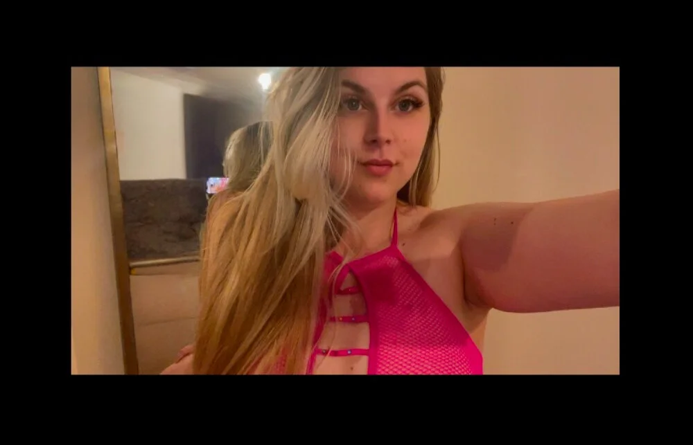 jlattee Offline XXX-Chat