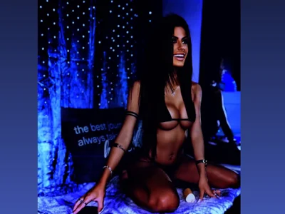 Miaaa95 on StripChat