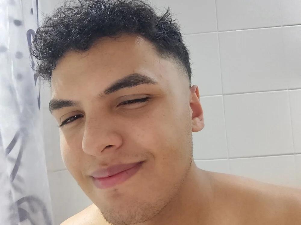 mejia12carlos Offline XXX-chat