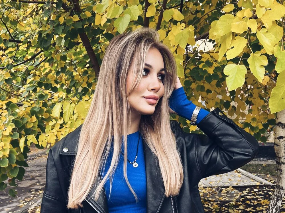 AntonettaRiel's Offline XXX Chat