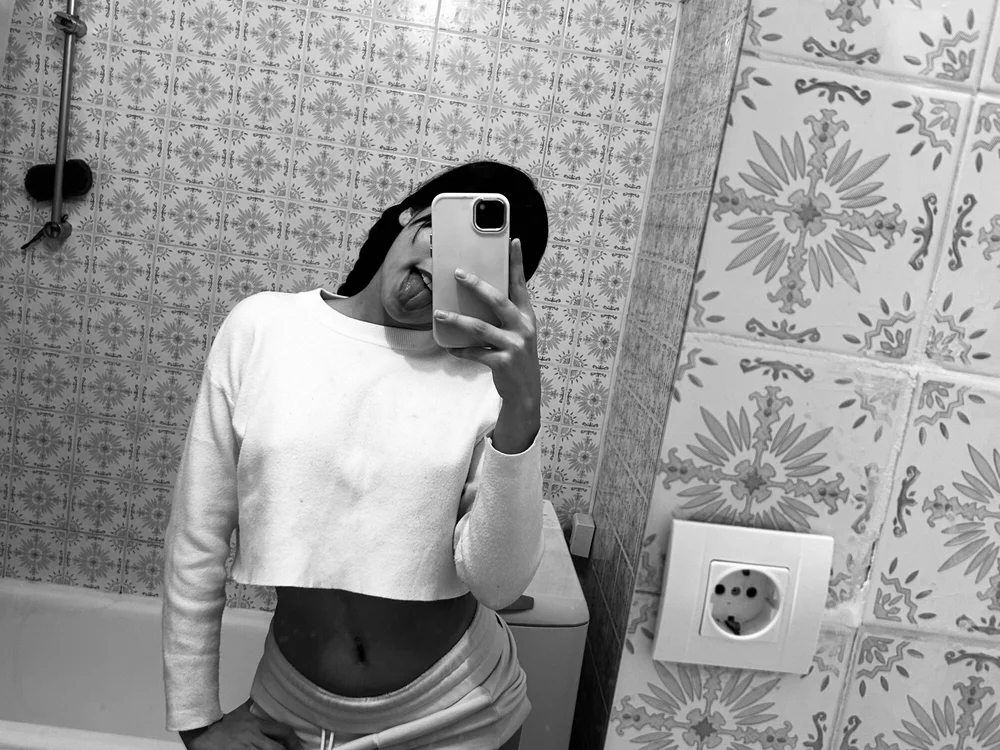 fer_dilann's Offline XXX Chat