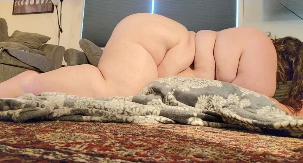 FiercelySuperSizedBBW offline chatrum