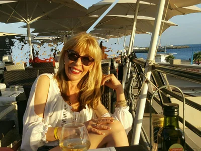 HornyMilf_555 webcam livesex profile in italian cams