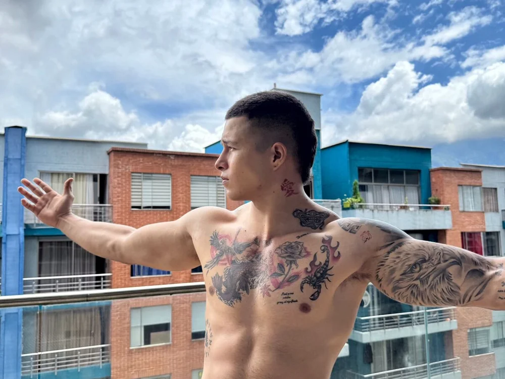 Andrew_Materazzi's Offline XXX Chat