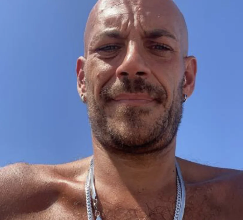 Manuelvicio Offline XXX Chat