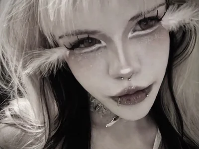 VelvetAlice - Girl 