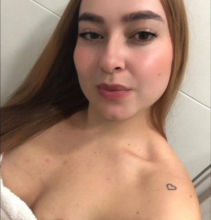 carly_lawrence offline chatrum
