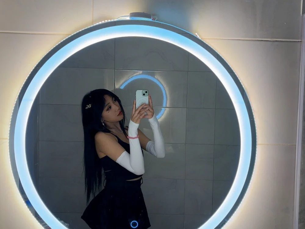 AkiraSuzumi's Offline XXX Chat