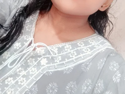 Priya_roy45 Female New Cam Nude
