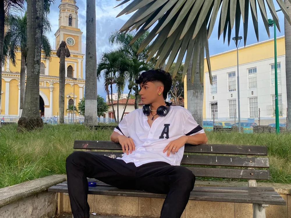 Latin_babyy69 offline XXX-chatje