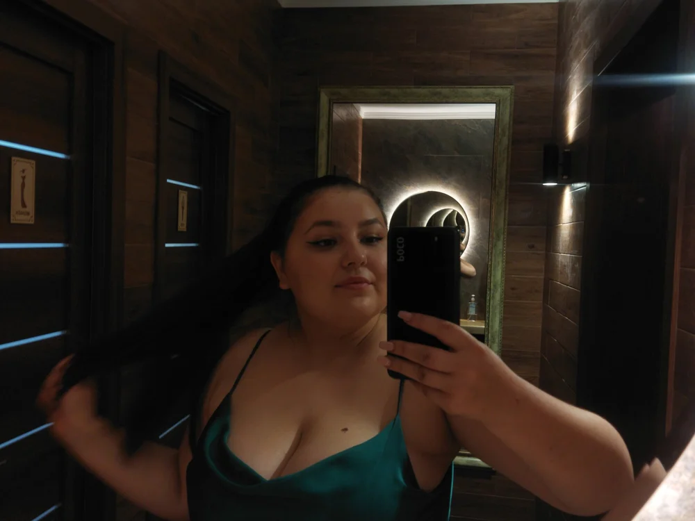 Betsi_Delia's Offline XXX Chat