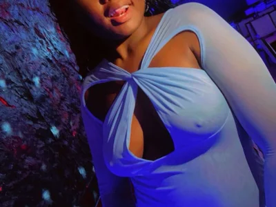 Zariluxe1 Female C2c Nude Webcam