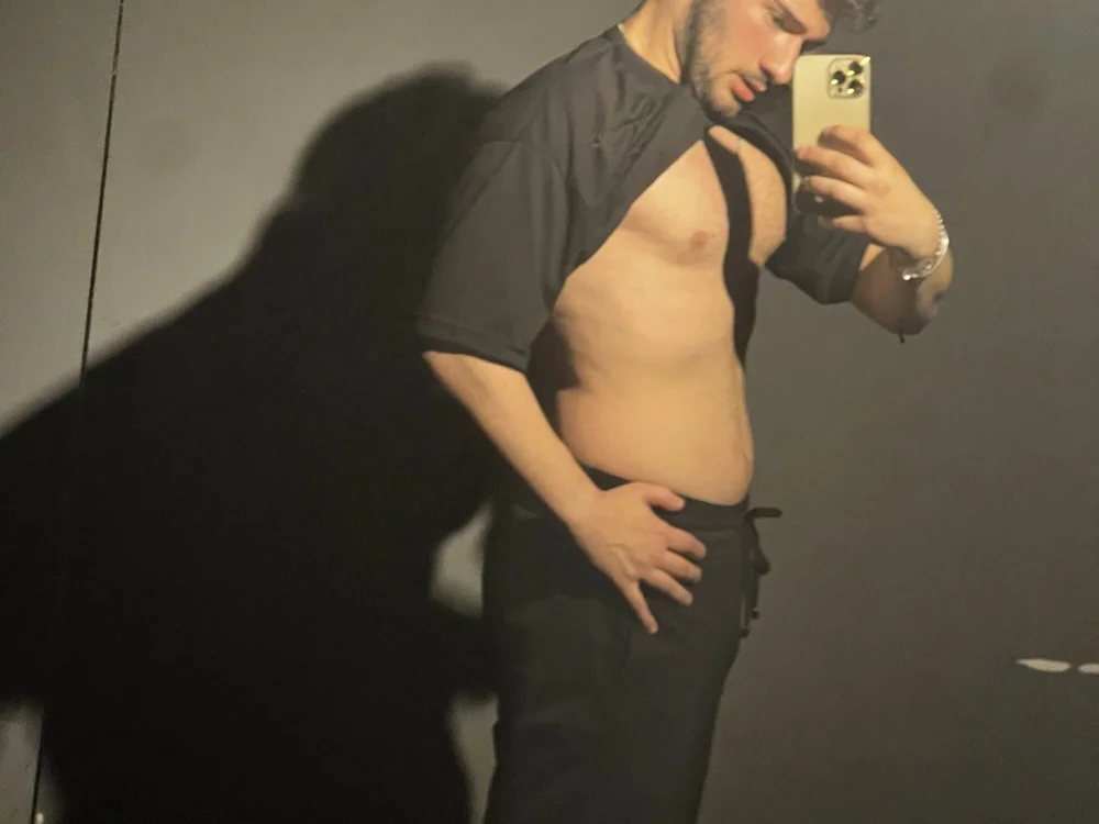 Beyinizz23's Offline Chat Room