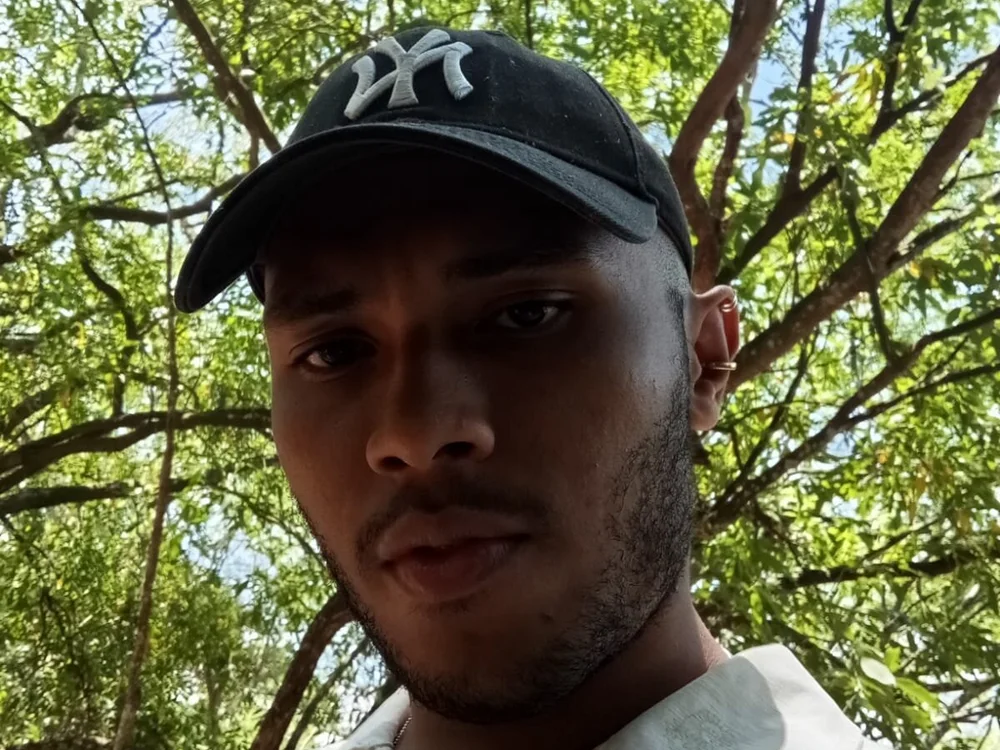 faraon69_1's Offline XXX Chat