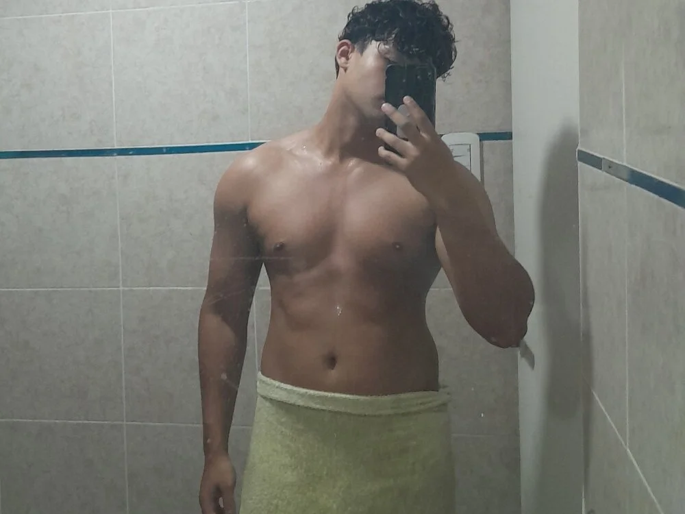 Carlosszz123 offline XXX-chat