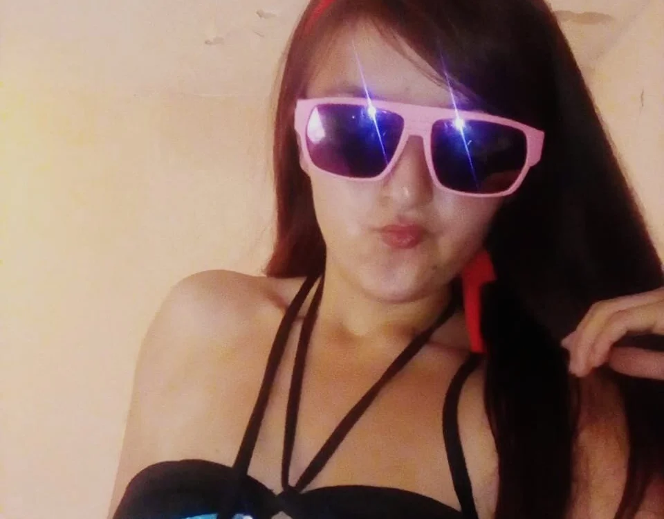 bridgette_sweet26's Offline Chat Room