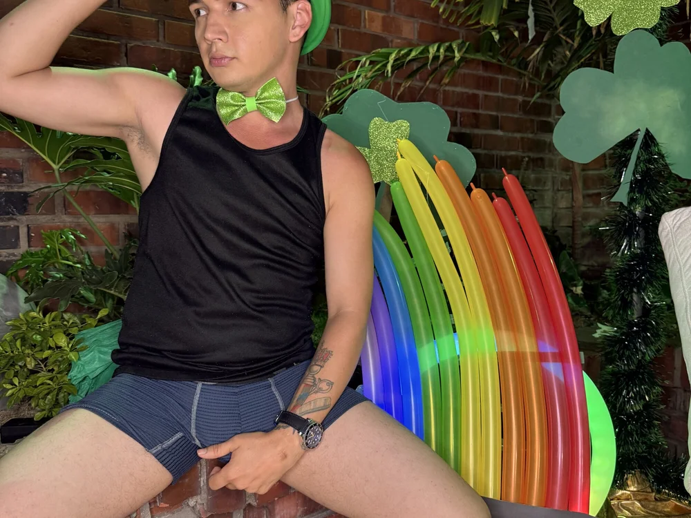 Mathias_twinkk Offline XXX-Chat