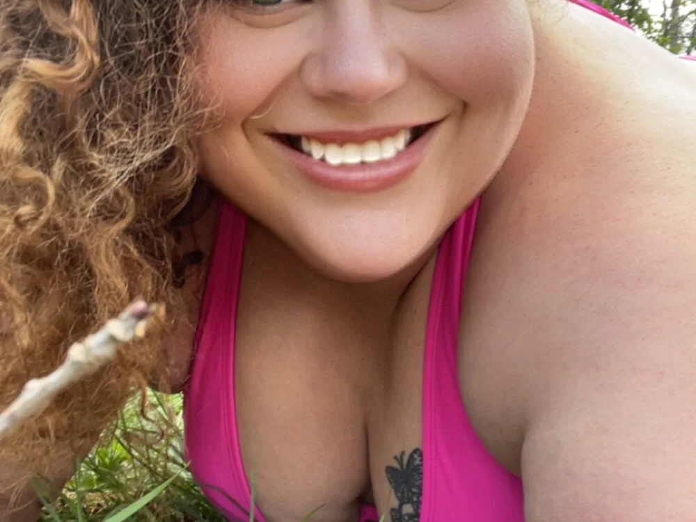 Fatpussybigass' Offline XXX Chat