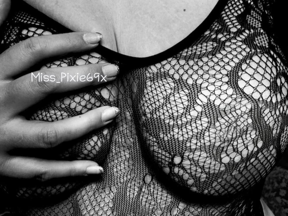 miss_pixie69X offline XXX-chat