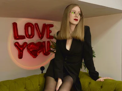 Cheeky_chick - Girl 
