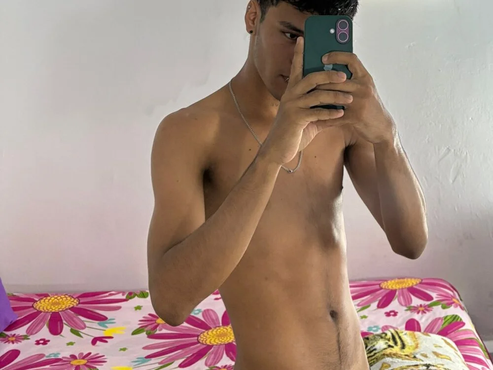 connor_michaelのオフラインXXXチャット