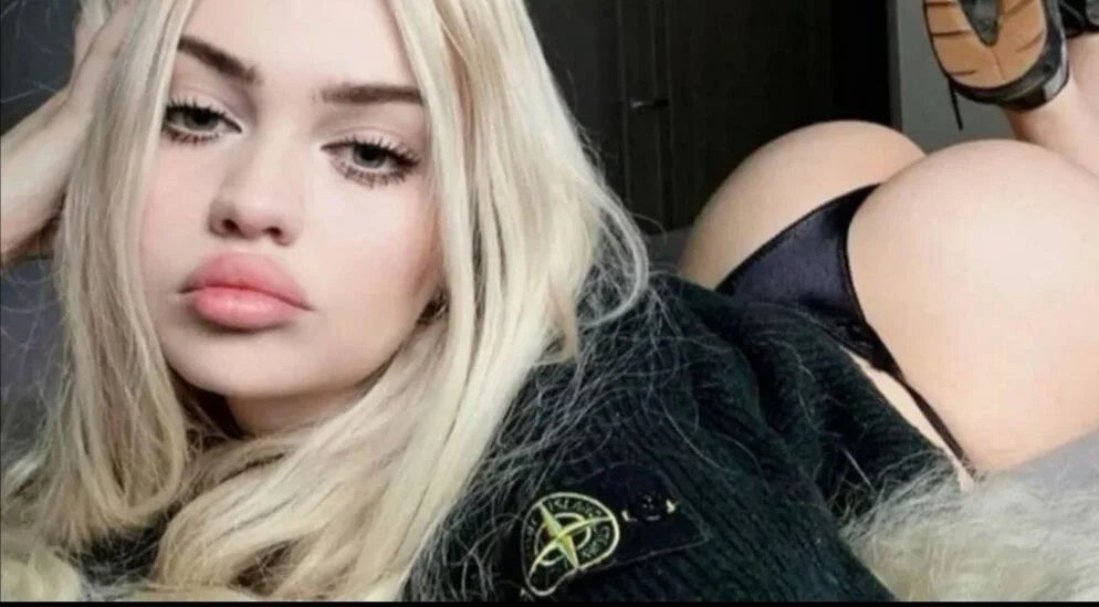 Laraa-arabic's Offline XXX Chat