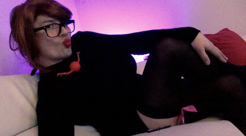 Audrey_Heppburn's Offline Chat Room
