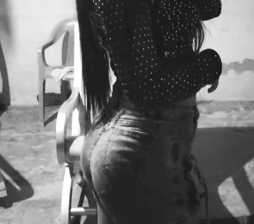 Yuleimys_rosse's Offline XXX Chat