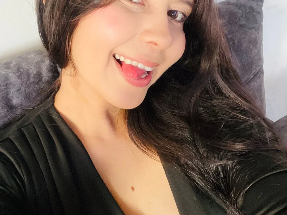 caro_milk's Offline XXX Chat